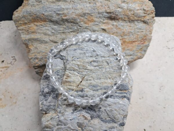 Bracelet cristal de roche perles 6mm