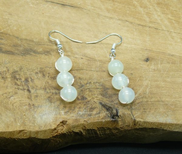 Boucles d'oreilles triple perles jade de chine 8 mm