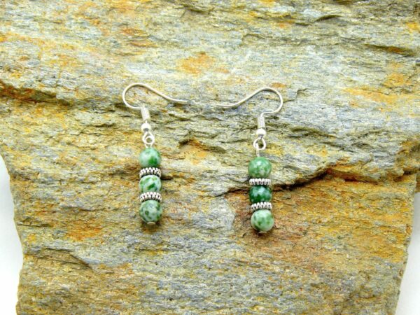 Boucles d'oreilles jade vert perles de 6 mm