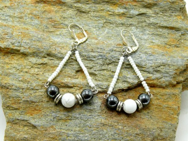 Boucles d'oreilles howile-hématite perles de 8 mm