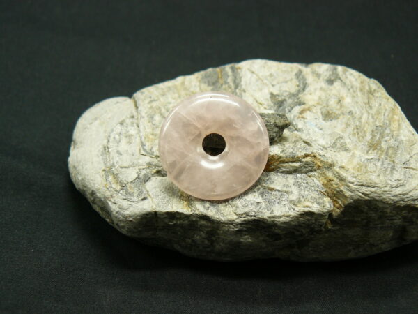 pendentif donut quartz rose (3cm)