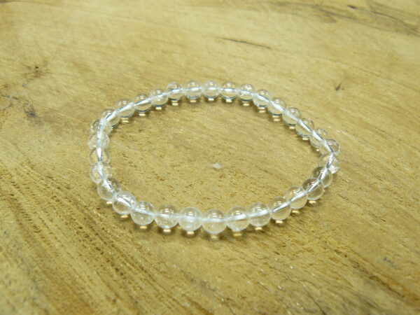 Bracelet cristal de roche perles 6 mm